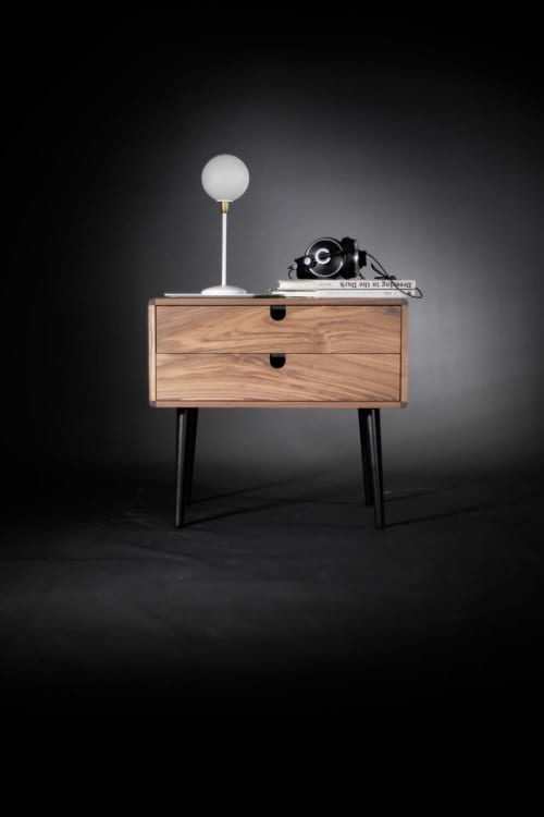 Mid-Century Scandinavian Side Table | Tables by Manuel Barrera Habitables. Item made of oak wood