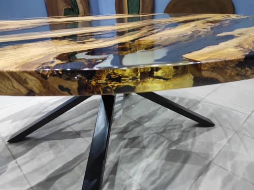 Custom Round Coffee Table, Clear Epoxy Resin Table, Edge | Dining Table in Tables by LuxuryEpoxyFurniture. Item made of wood with synthetic