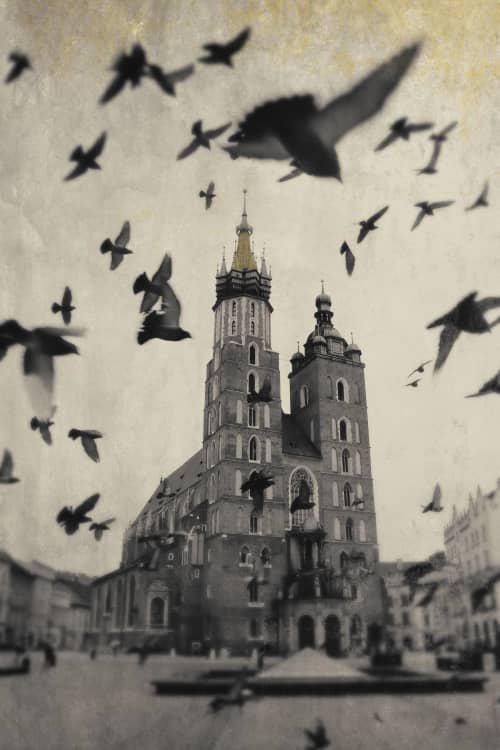 St. Mary's Church,  Kraków | Photography by Louise O'Gorman