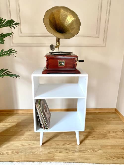 Vintage Oak Double-Layer Vinyl Record Storage Rack - Stylish and