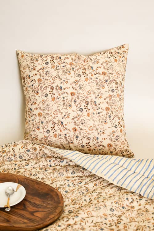 Wildflower Vines Reversible Cotton Quilt | Linens & Bedding by Ninéh