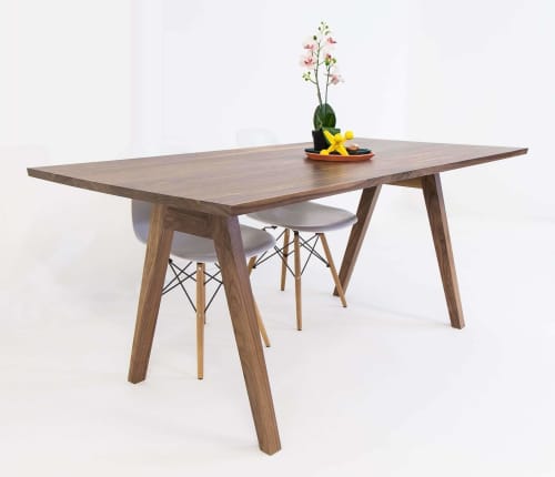 Sputnik: Mixed | Dining Table in Tables by MODERNCRE8VE. Item made of walnut