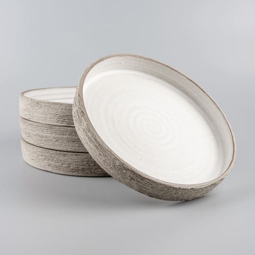Plate Nedar Cubit | Dinnerware by Svetlana Savcic / Stonessa. Item composed of stoneware