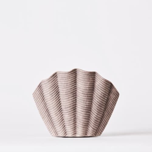 Concha Vase Grey Large | Work by District Loom