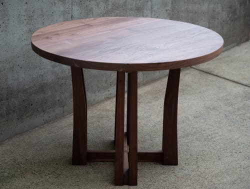 Modern Round Dining Table | Tables by Marco Bogazzi. Item made of oak wood compatible with contemporary and modern style