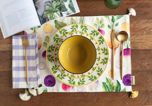 Radish Placemats | Tableware by OSLÉ HOME DECOR. Item made of fabric