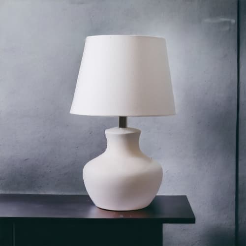 Krug Table Lamp | Lamps by Home Blitz. Item made of linen & ceramic