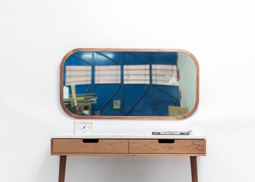 Walnut / Oak Wooden Mirror | Decorative Objects by Manuel Barrera Habitables. Item made of oak wood with glass