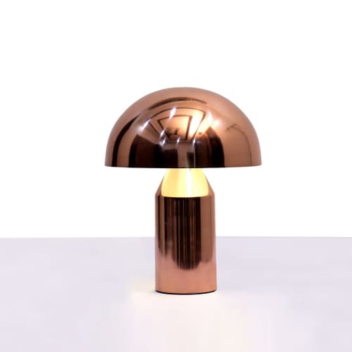 Brisa Mushroom Table Lamp | Lamps by Home Blitz. Item composed of brass