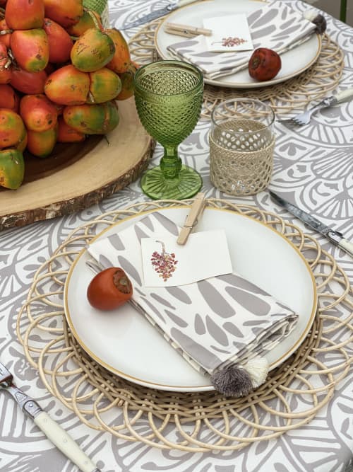 Alhambra Napkins | Linens & Bedding by OSLÉ HOME DECOR. Item composed of fabric