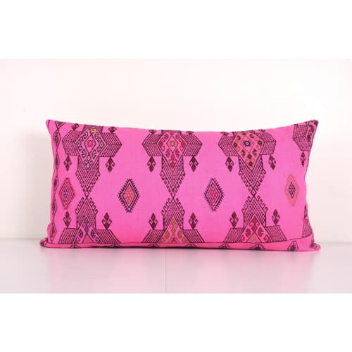 Pink Kingsize Turkish Kilim Pillow Cover, Vintage Wool Beddi | Cushion in Pillows by Vintage Pillows Store