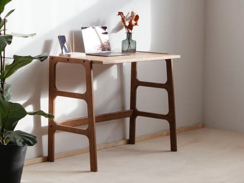 Mid Century Modern Desk for computer | Tables by Plywood Project. Item made of wood works with minimalism & mid century modern style