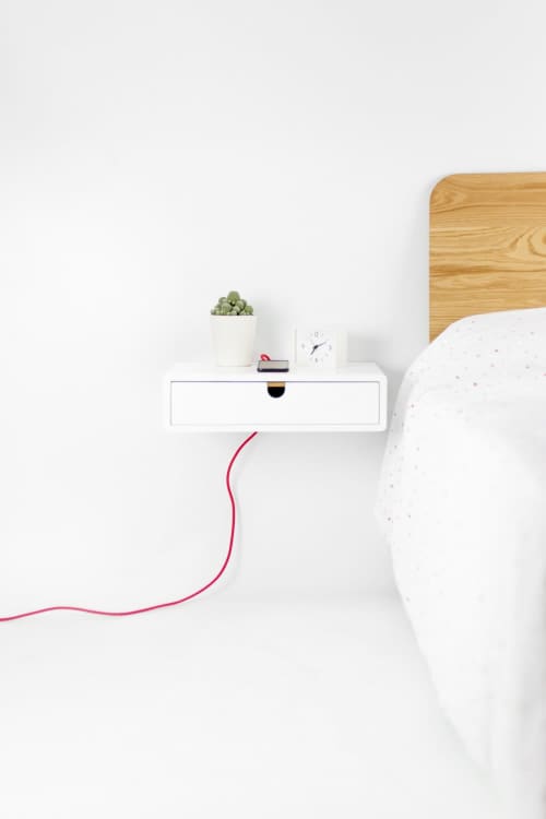 White Floating Nightstand, 1 Drawer in Oak | Storage by Manuel Barrera Habitables. Item made of wood