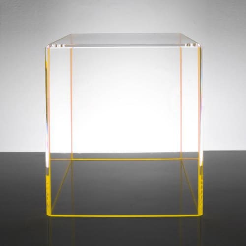 ON THE ROCKS Acrylic Side Table | Tables by Oggetti Designs. Item made of glass with synthetic