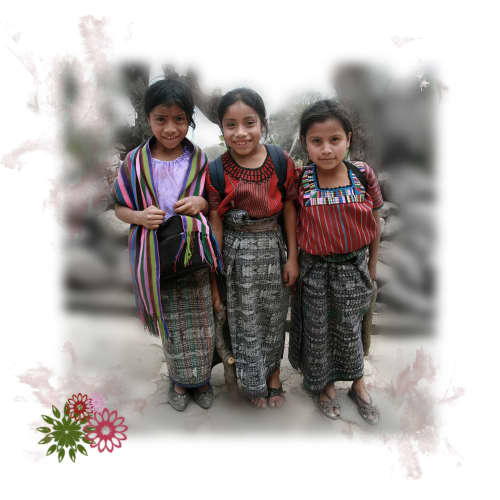 Mayan Girls | Photography by Louise O'Gorman