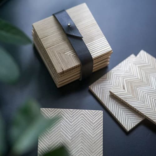 Léon coasters - sous-verres | Tableware by Nadine Hajjar Studio. Item composed of wood & brass compatible with minimalism and contemporary style