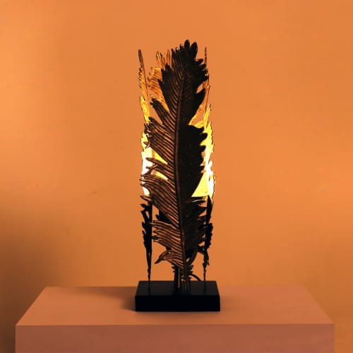 Vicia Table Lamp | Lamps by Home Blitz. Item made of metal