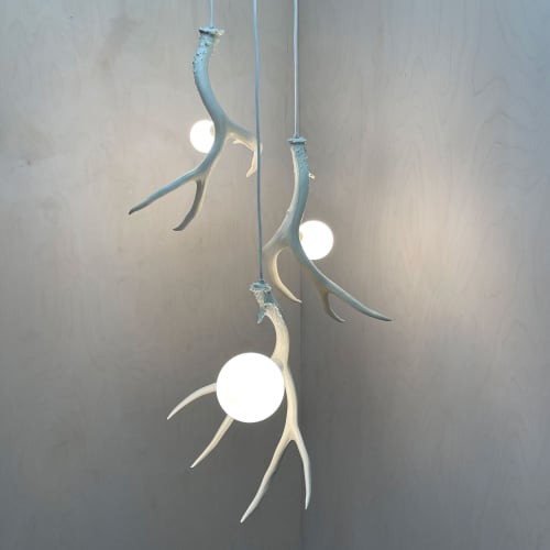 Deer Antler Chandelier | Chandeliers by Farmhaus + Co.. Item composed of glass