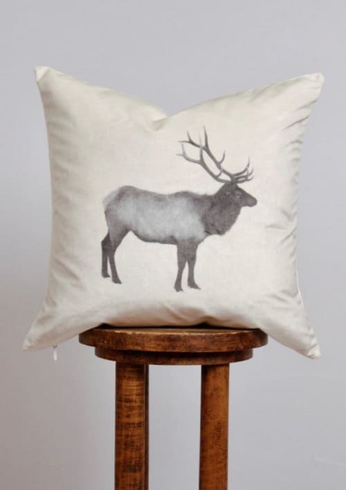 Elk throw online pillows