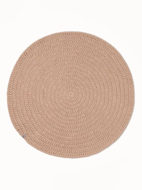 Round plain rug | Area Rug in Rugs by Anzy Home. Item made of fabric