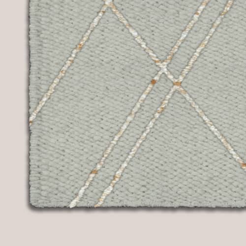 Token | Rugs by Hillary Ronney-Fernandes | LWI