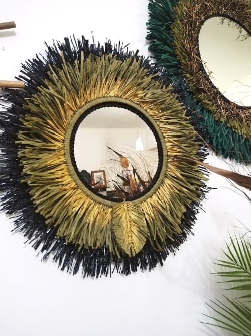Raffia Mirror, Single Round Raffia Mirror, Boho Mirror, Wall | Decorative Objects by Magdyss Boutique. Item composed of bamboo and cotton in boho or contemporary style