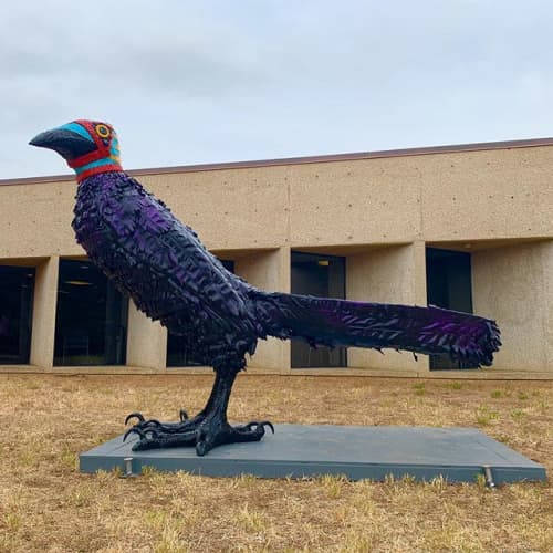 Ganador | Public Sculptures by Christy Stallop. Item composed of steel