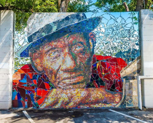 “The Grey Ghost” | Public Mosaics by J MUZACZ | East Cesar Chavez in Austin. Item composed of stone