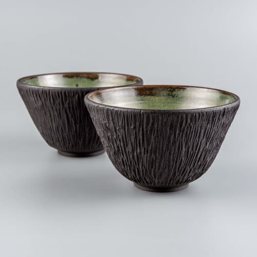 Handmade Carved Bowl Iridia Corolis | Dinnerware by Svetlana Savcic / Stonessa. Item made of stoneware works with japandi style