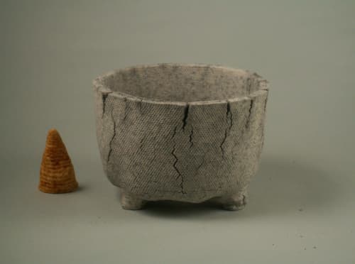 Cls-1 | Planter in Vases & Vessels by COM WORK STUDIO