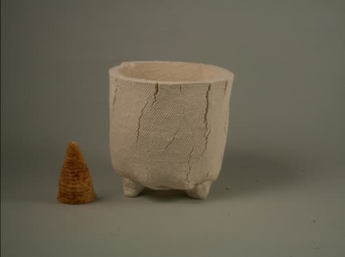 Cmw-1 | Planter in Vases & Vessels by COM WORK STUDIO