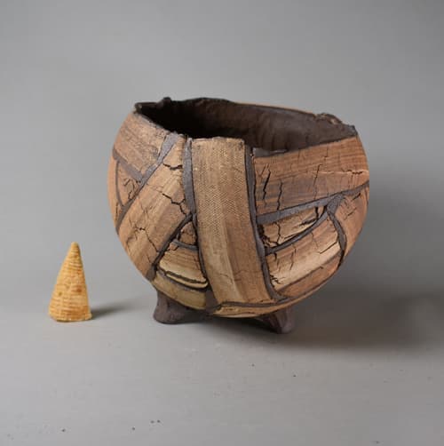 Co4-8 | Planter in Vases & Vessels by COM WORK STUDIO