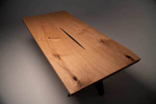 European Oak | Internal Live Edge | Dining Table in Tables by L'atelier Mata. Item composed of oak wood