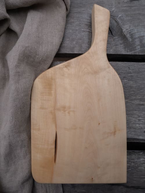 BIRKI Cutting Board no.4 Made From Icelandic Birch | Serving Board in Serveware by Reynir Woodcraft. Item composed of birch wood in japandi or modern style