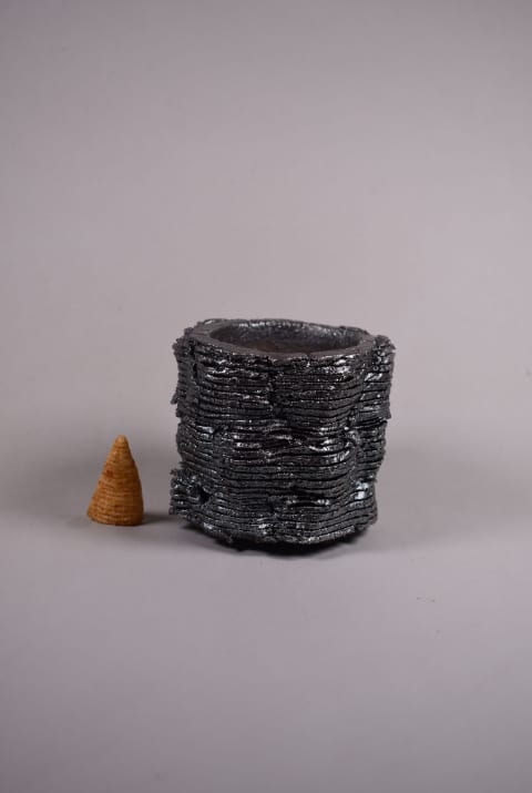 MB-6g | Planter in Vases & Vessels by COM WORK STUDIO