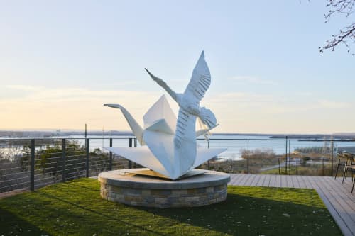 Flight of Folds | Public Sculptures by KevinBoxStudio | Bay View Restaurant & Bar in Cottonwood Shores