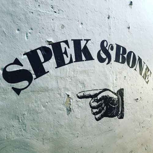 Sign Painting by Cape Town Signwriting at Spek & Bone, Stellenbosch