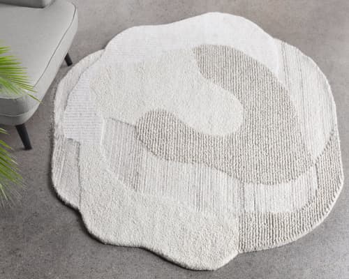 Modern Handtufted Area Rug, wool -LOKSOP - 120 CM ROUND DIA | Small Rug in Rugs by Selligram. Item made of wool works with boho & minimalism style