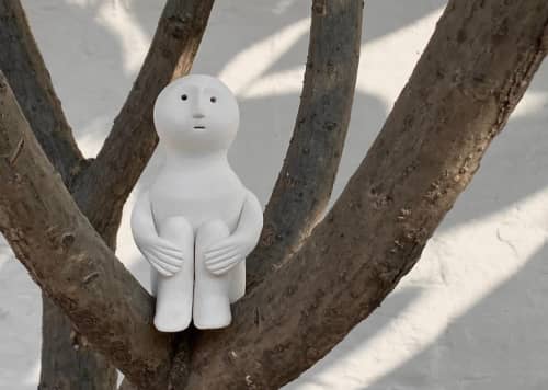 Loner | Sculptures by Aman Khanna (Claymen)ˇ. Item composed of stoneware