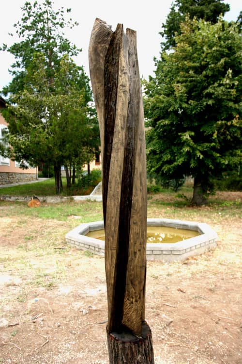 Swivels endlessly | Public Sculptures by Rafail Georgiev - Raffò