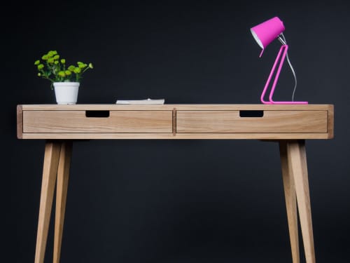 HEIM - Office desk, bureau, small computer table | Tables by Mo Woodwork | Stalowa Wola in Stalowa Wola. Item composed of oak wood in minimalism or mid century modern style