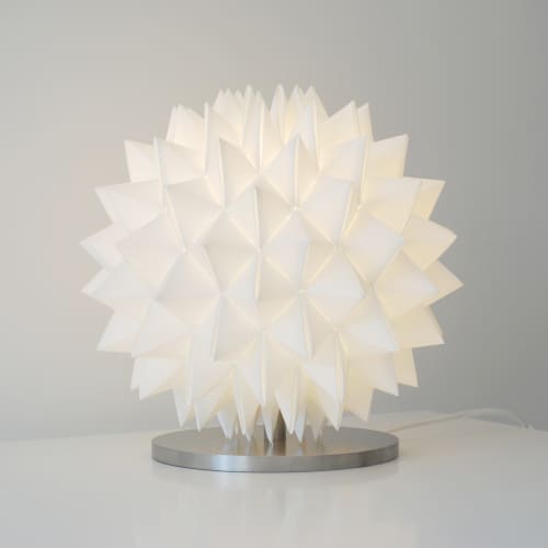 Modular Faceted Light Ball 30 Table Lamp | Lamps by ADAMLAMP. Item made of steel works with modern style
