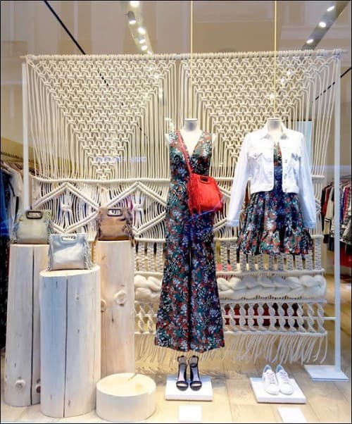 Macrame Screens | Macrame Wall Hanging in Wall Hangings by Rianne Aarts / Teddy and Wool Studio. Item made of wood & fabric