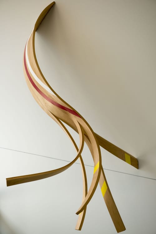 Affranchir La Ligne | Public Sculptures by Eric Sauvé | Centre sportif Desjardins in Coaticook. Item composed of wood