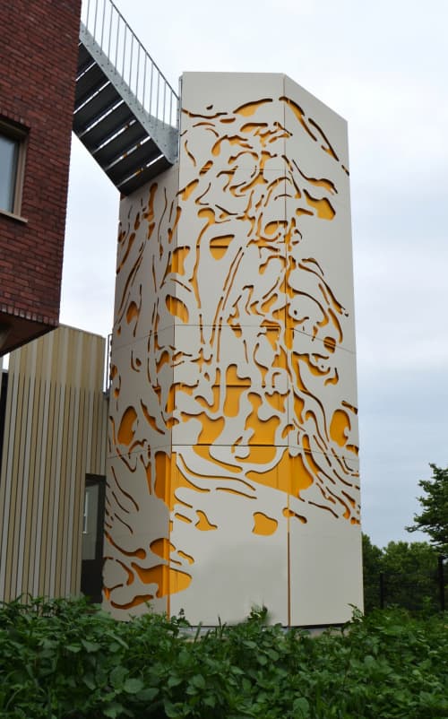 Bibafoe | Sculptures by STUDIO NICK ERVINCK | KOL De Waterlelie in Anderlecht. Item composed of metal