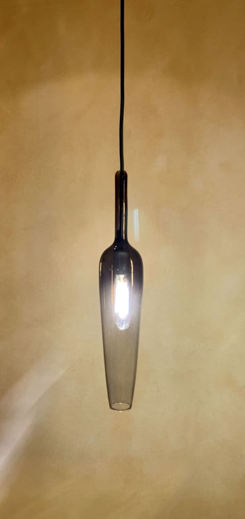 GILLY Pendant Light | Pendants by RUBERTELLI DESIGN. Item made of glass