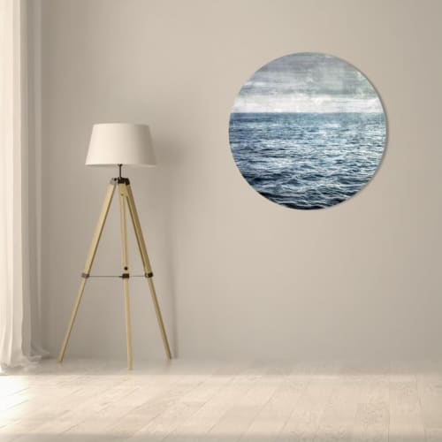 LA MER – Circular VI | Photography by Sven Pfrommer. Item made of aluminum with glass