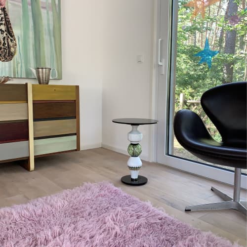 Vases Table "American Dream" | Side Table in Tables by Andreas Berlin