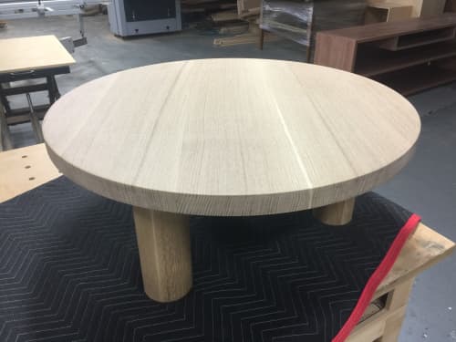 Contemporary coffee table | Tables by Wooden Imagination. Item composed of oak wood compatible with contemporary and coastal style