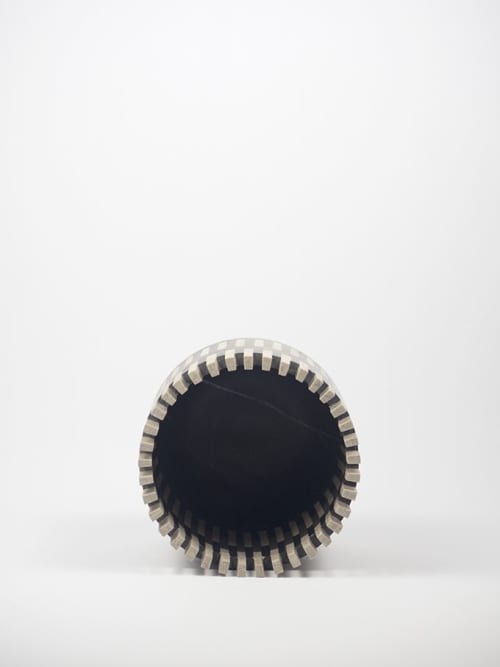 Verticali - bianco nero | Vase in Vases & Vessels by gumdesign. Item composed of marble in modern style
